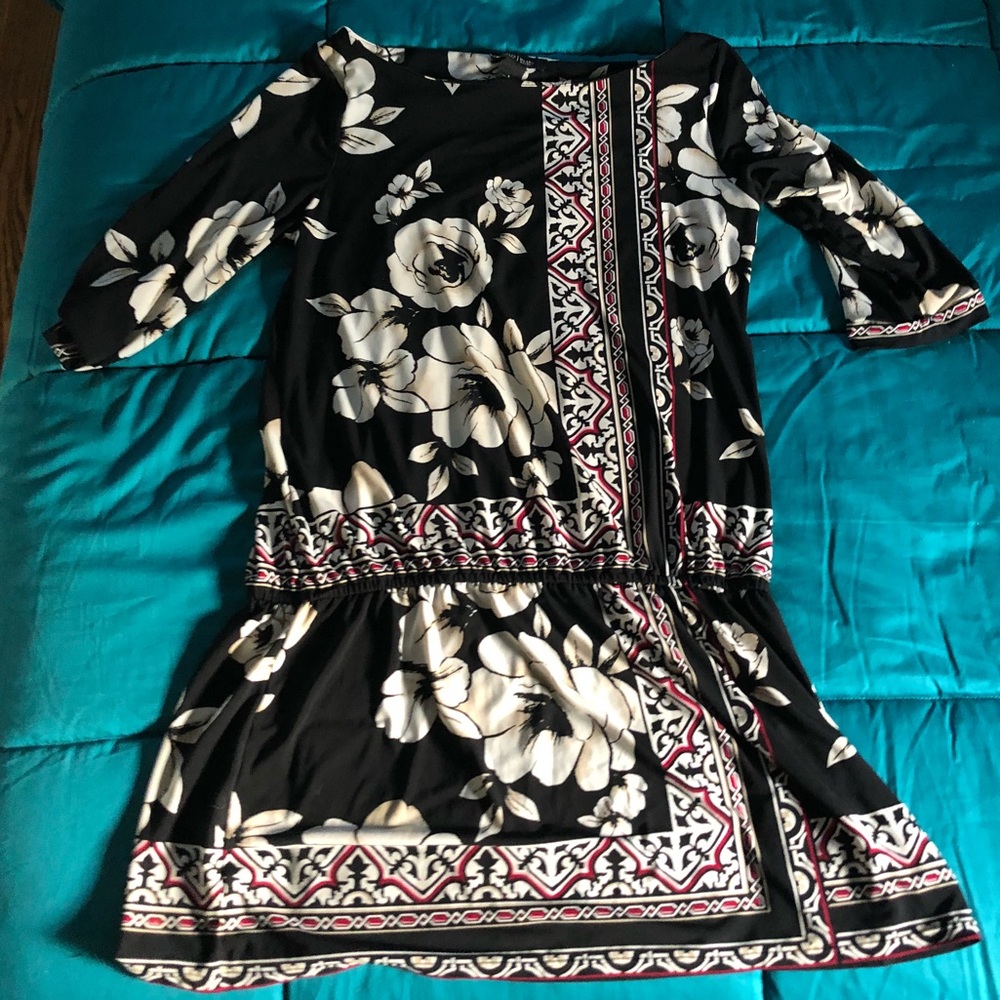 White House Black Market Top